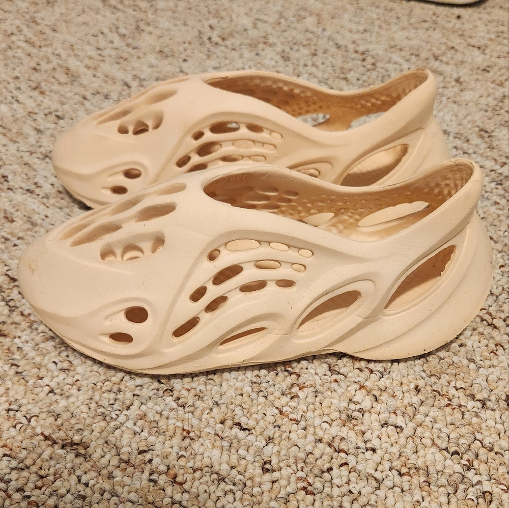 Women's Cream Slip-On Shoes